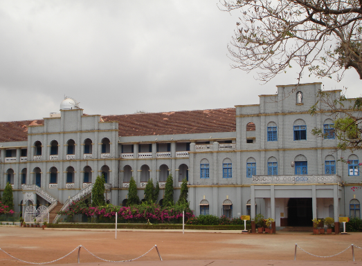 St Aloysius (Deemed To Be University) Mangalore