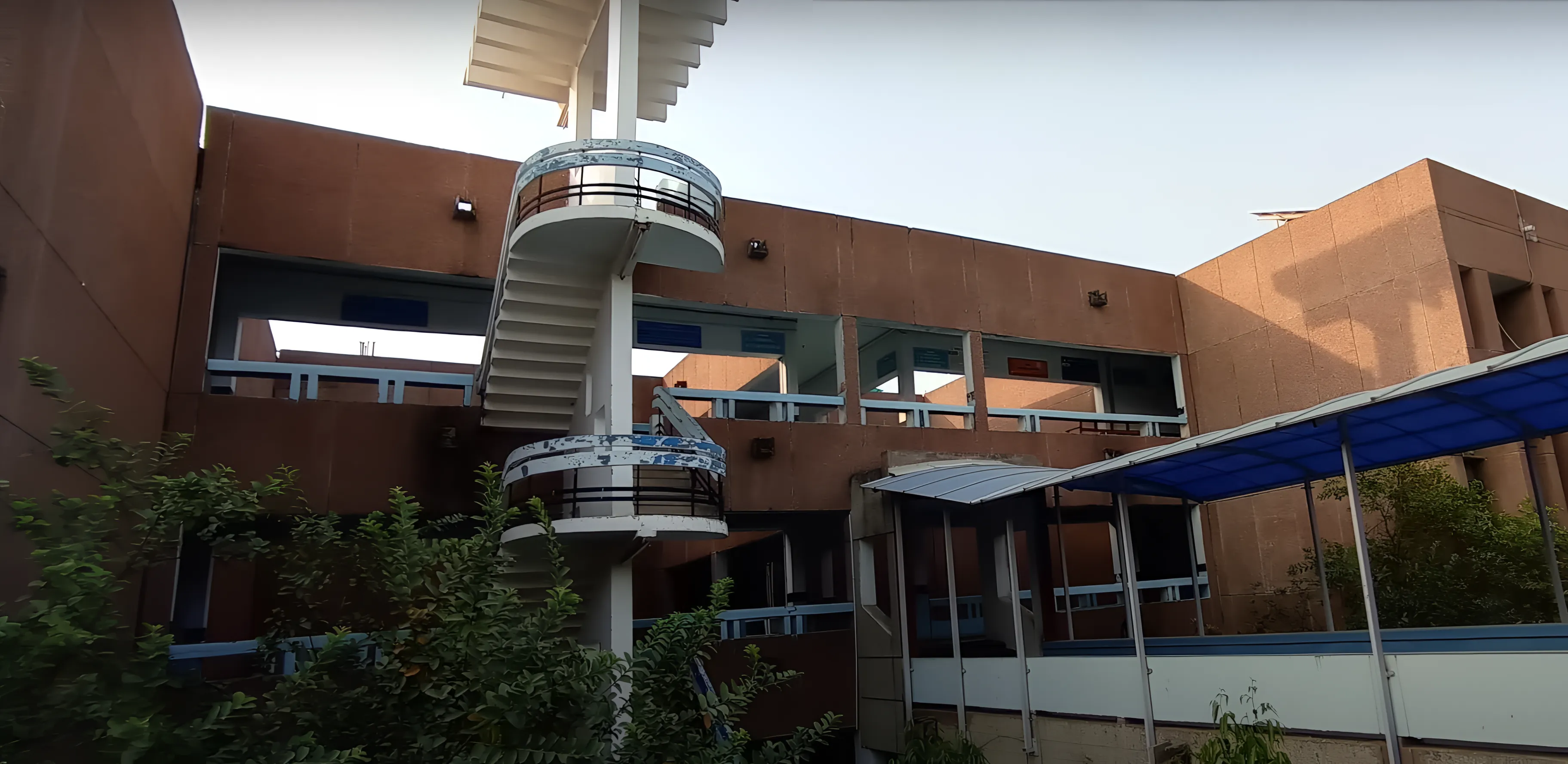 IET Lucknow Academic  Building photo 5