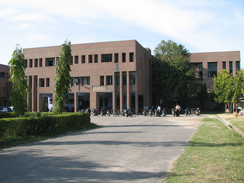 IET Lucknow Campus photo 1
