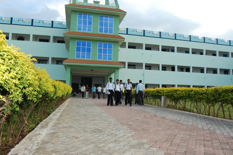 Bharathidasan Engineering College Vellore Buildings photo 3