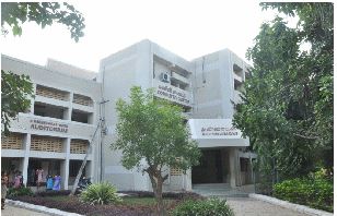 Yadava College Madurai Campus Images photo 1