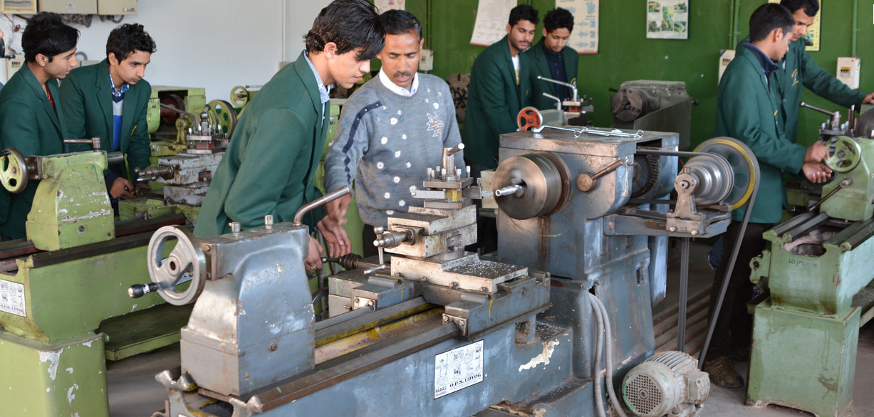 Green Hills Engineering College Solan College Images photo 3