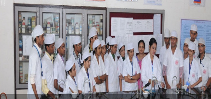 Ideal College of Pharmacy Thane Library and Labs photo 3
