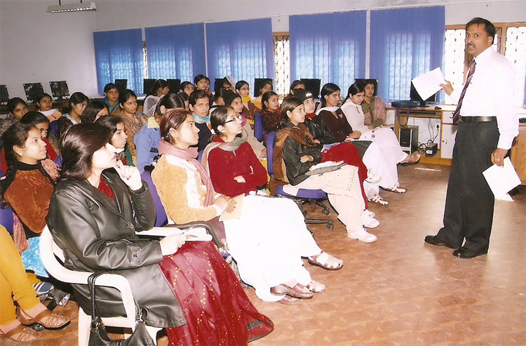 Hindu Kanya Mahavidyala Jind Campus photo 3