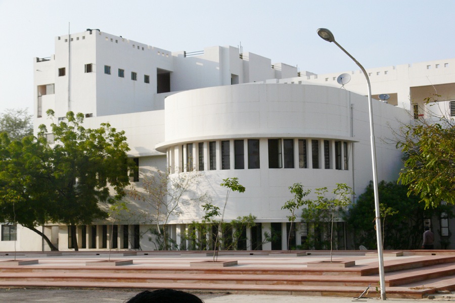 SGVU University Building photo 1