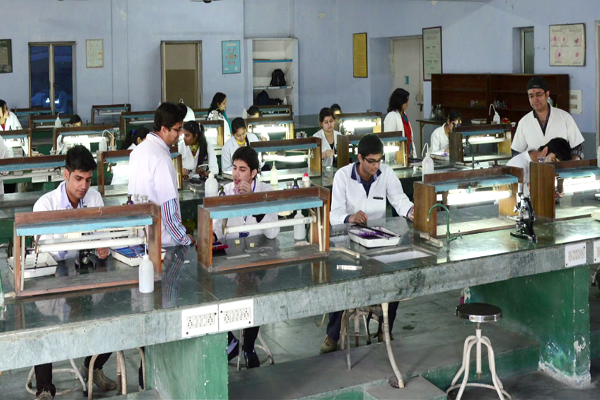 Santosh Dental College Infrastructure photo 3