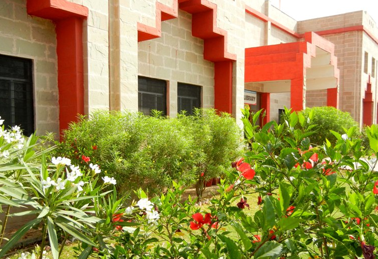 Sangam University, School of Engineering and Technology Bhilwara Academic Building photo 4