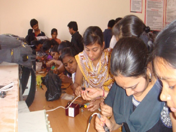 GNITC Labs photo 4