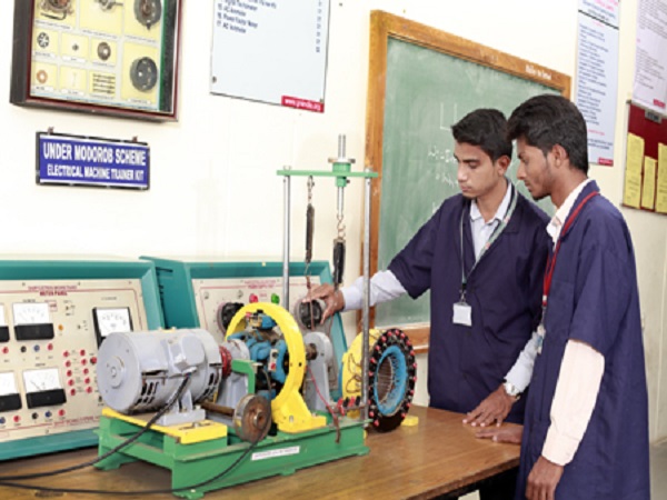 GNITC Labs photo 10