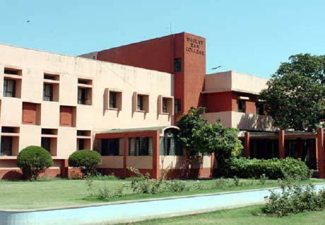 Daulat Ram College Building & Infrastructure photo 10