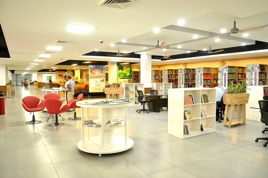 Manav Rachna Dental College Faridabad Library photo 7