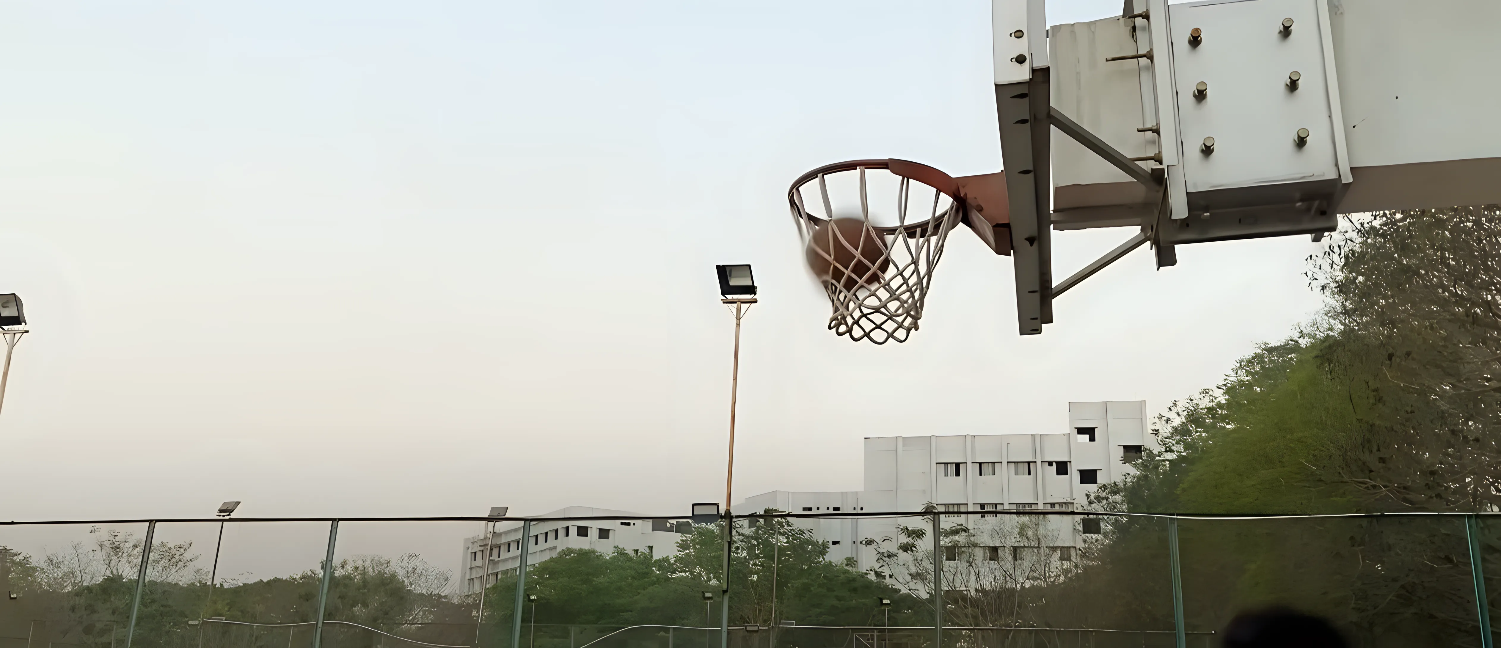 SRM TRP Engineering College Tiruchirappalli sports photo 1