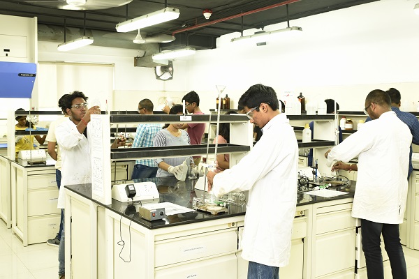 MAHINDRA University Laboratory photo 13