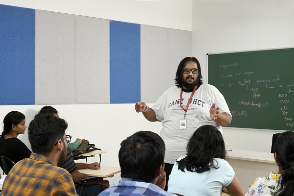 MAHINDRA University Classrooms photo 13