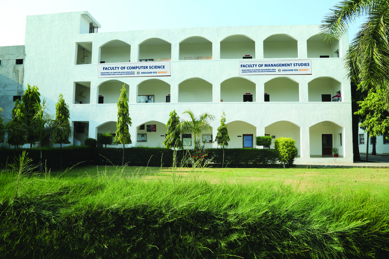 SPU Visnagar Academic Building photo 19
