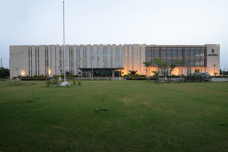 LM Thapar School of Management, Derabassi Chandigarh Academic Building photo 5