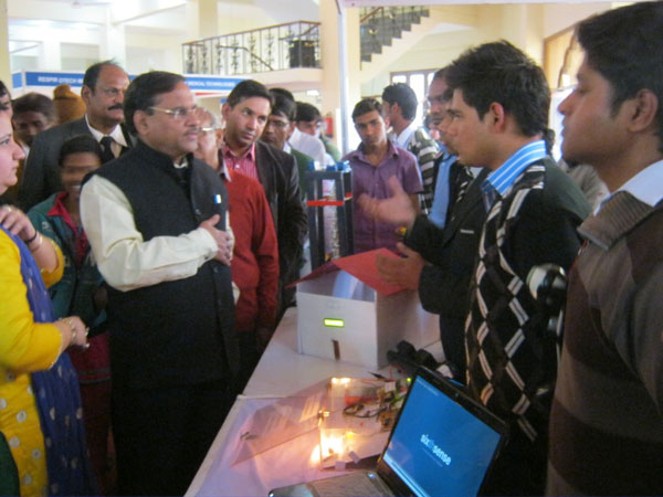 DCE Gurgaon Research Gallery photo 1