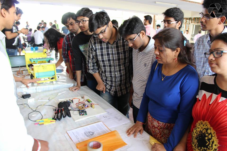 DCE Gurgaon Research Gallery photo 2