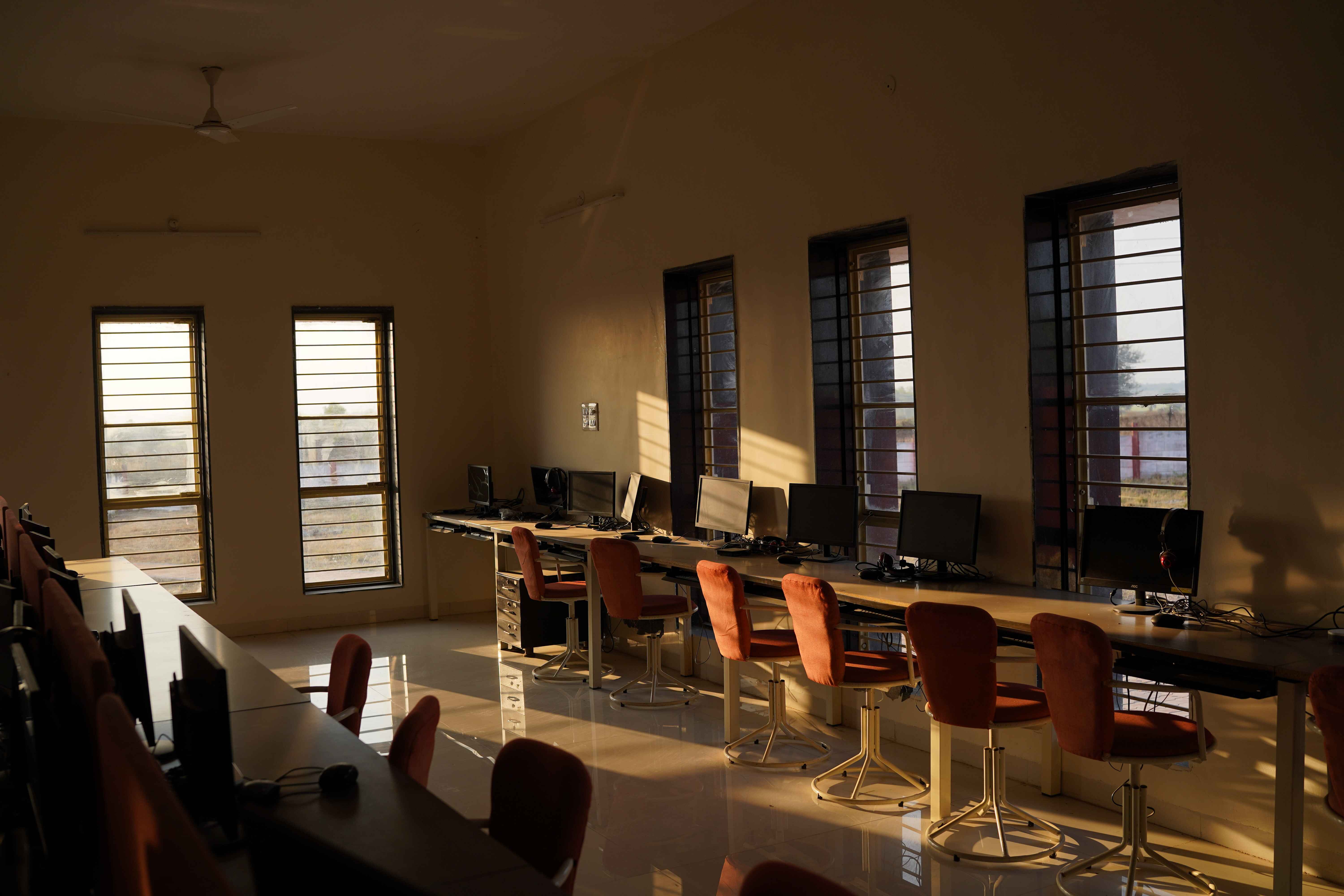 Abhyuday University Khargone Campus photo 4