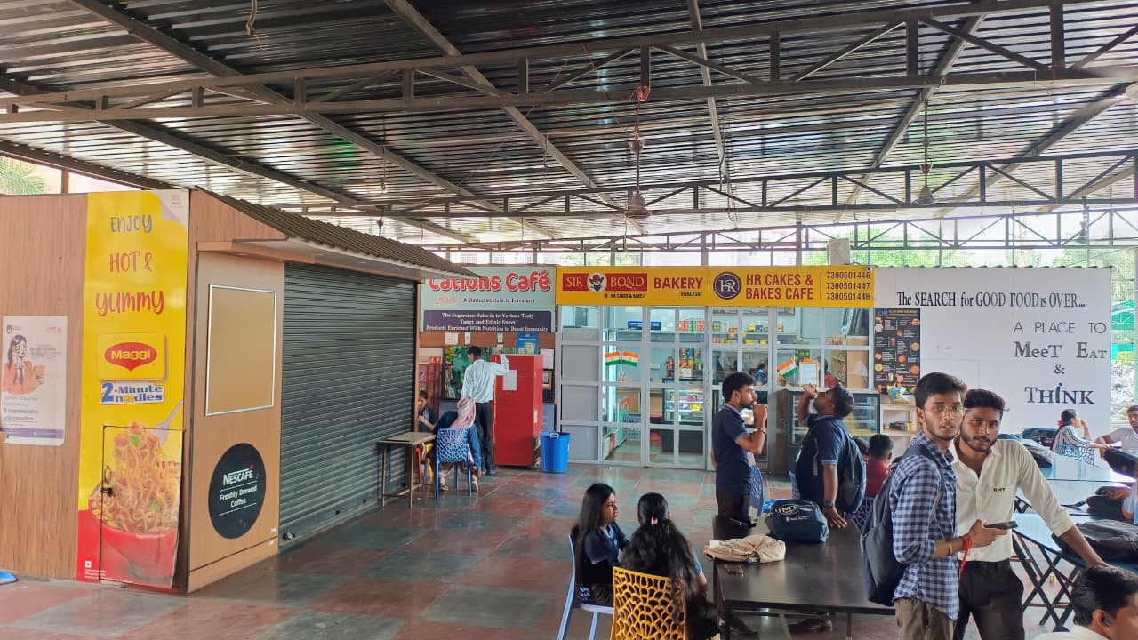 IIMT University Meerut Canteen photo 2