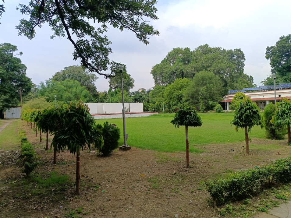 BHU Campus photo 13