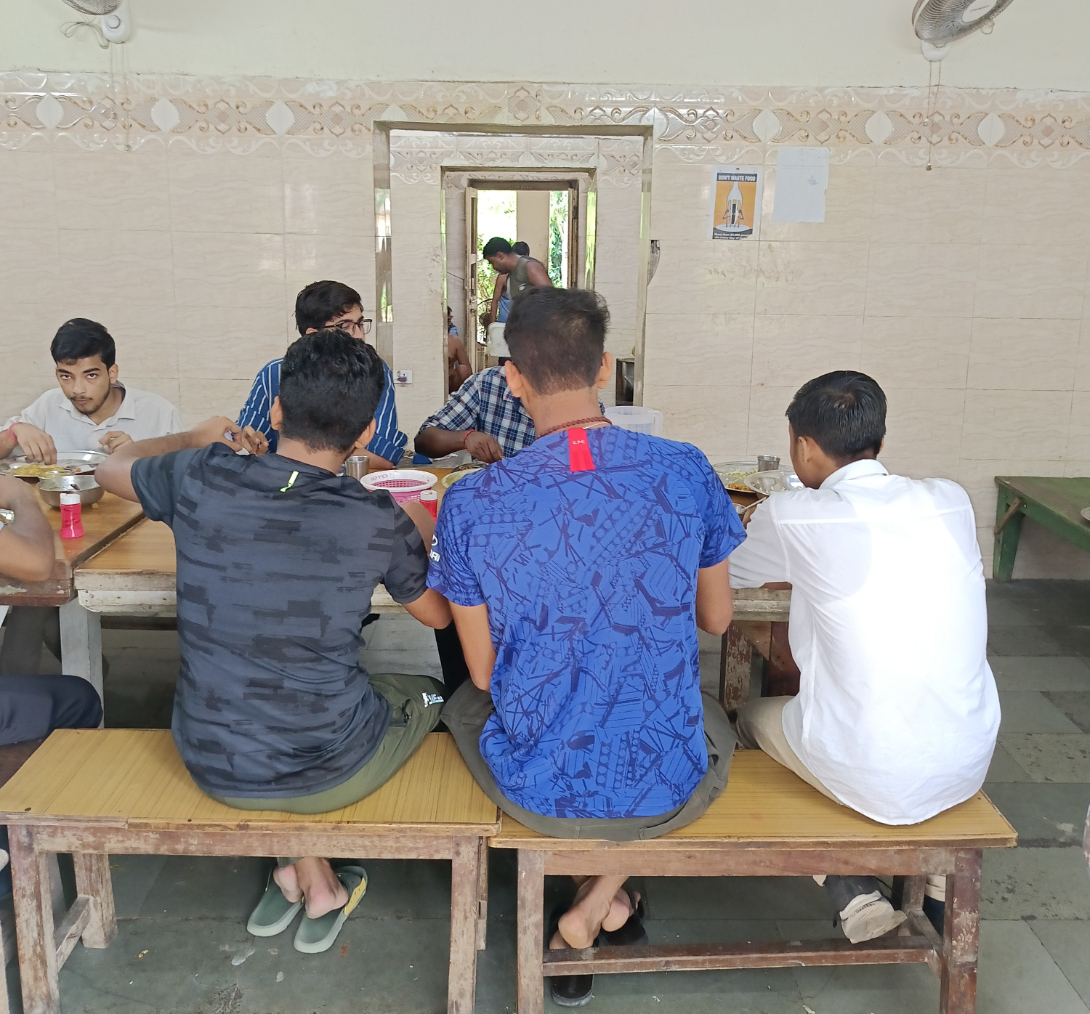 BHU Canteen photo 1