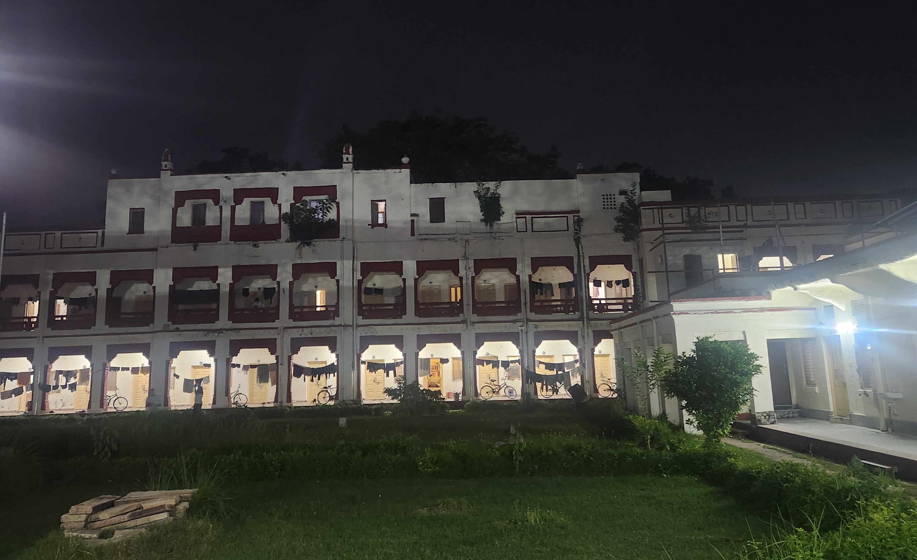 BHU Hostel and Mess photo 2