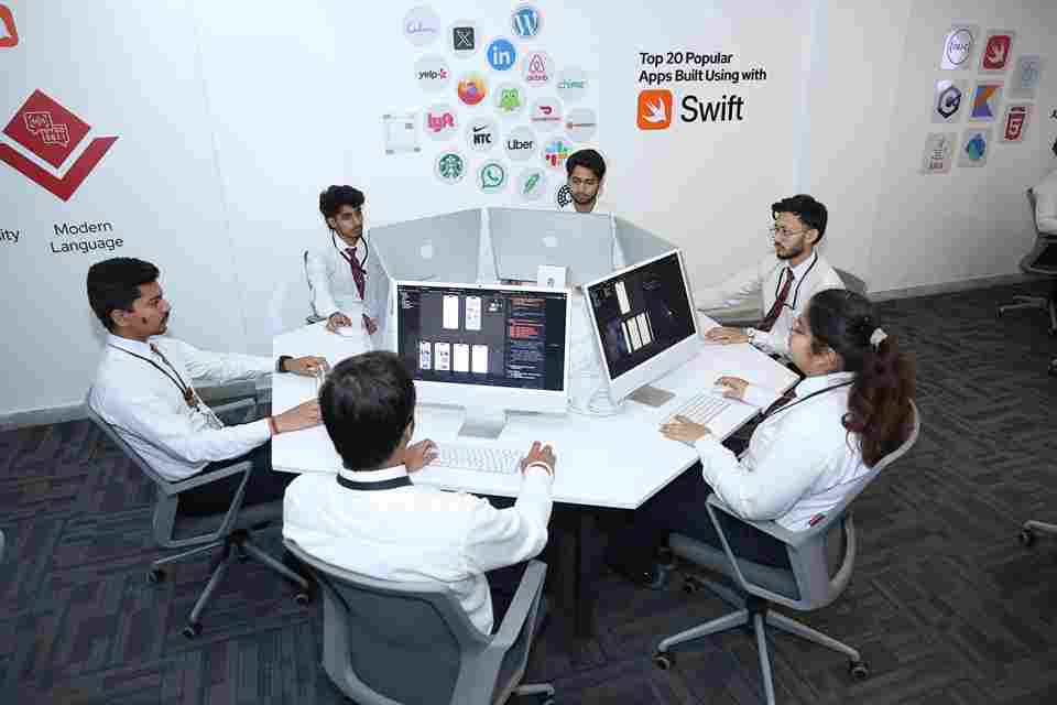 Chandigarh University Apple Lab photo 3