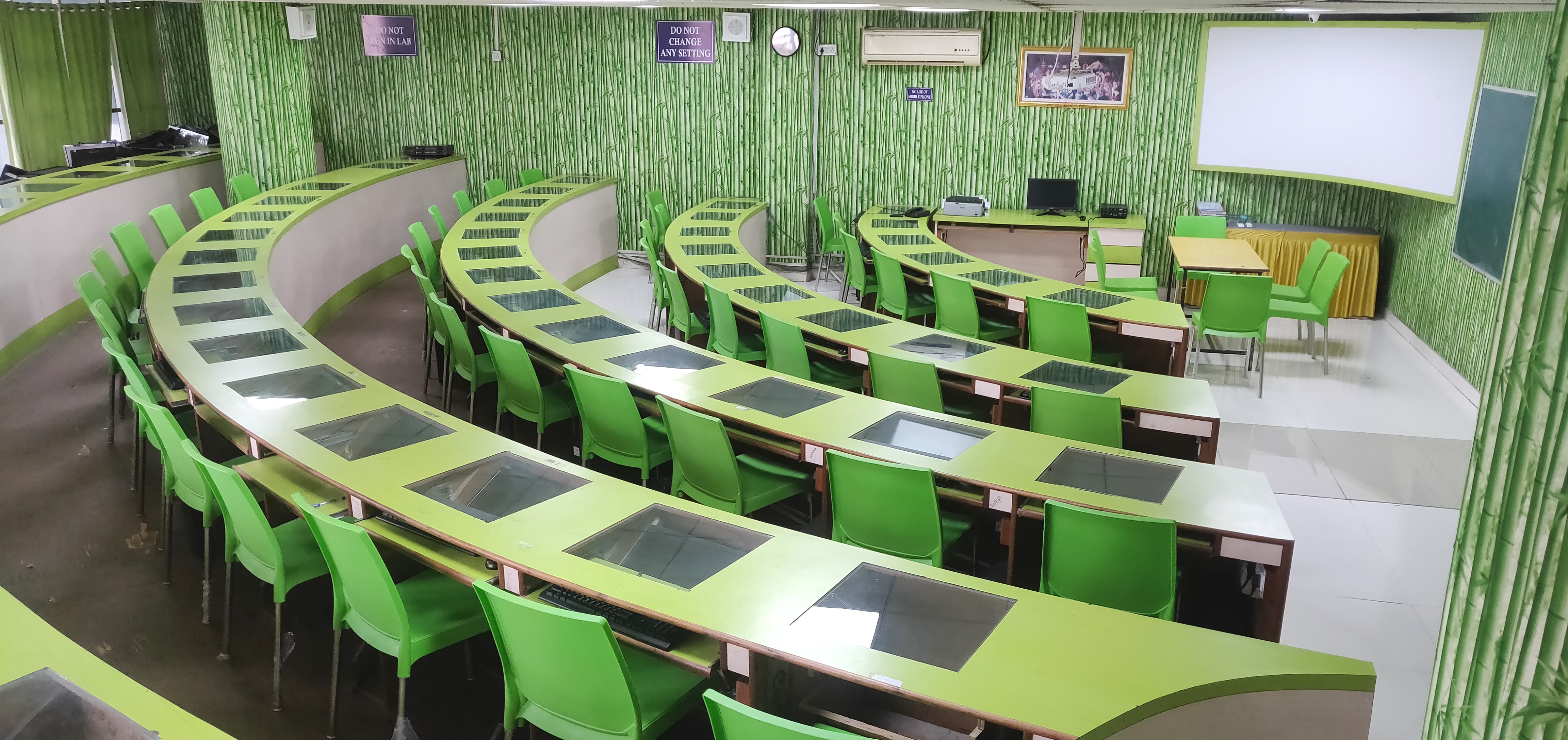 SNBP University Laboratory photo 2