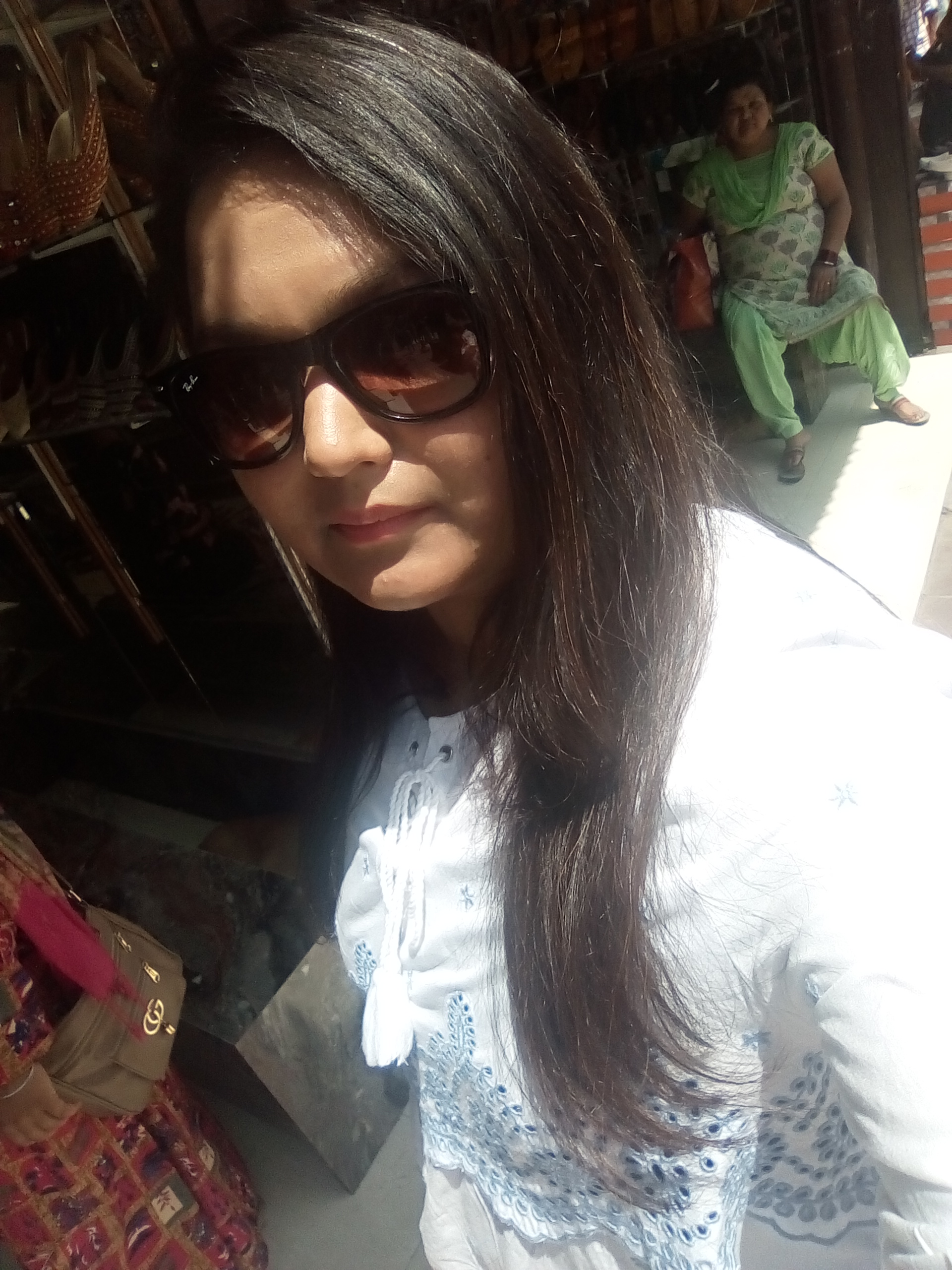Dimple kalonia