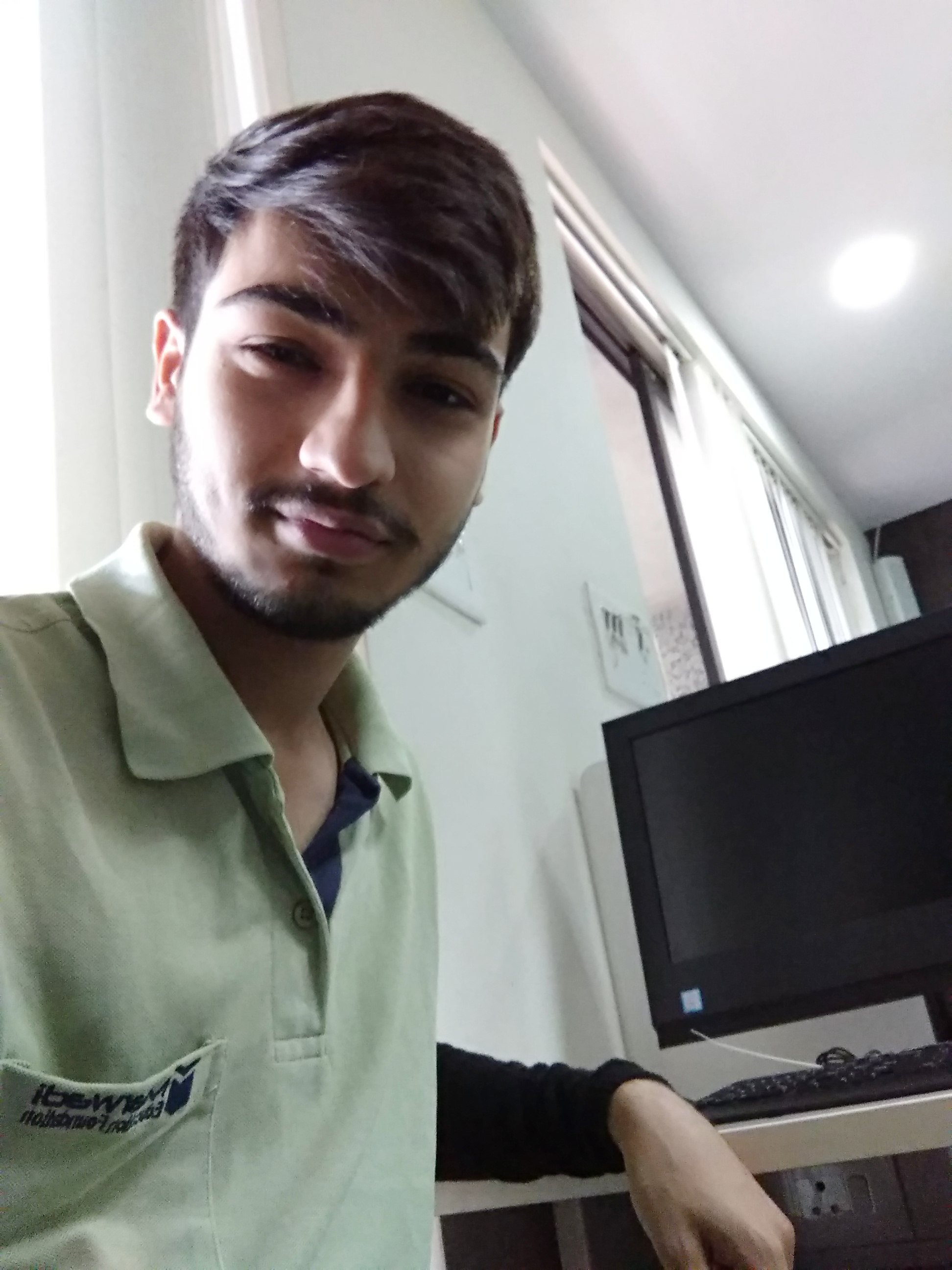 Dwarkesh bhayani