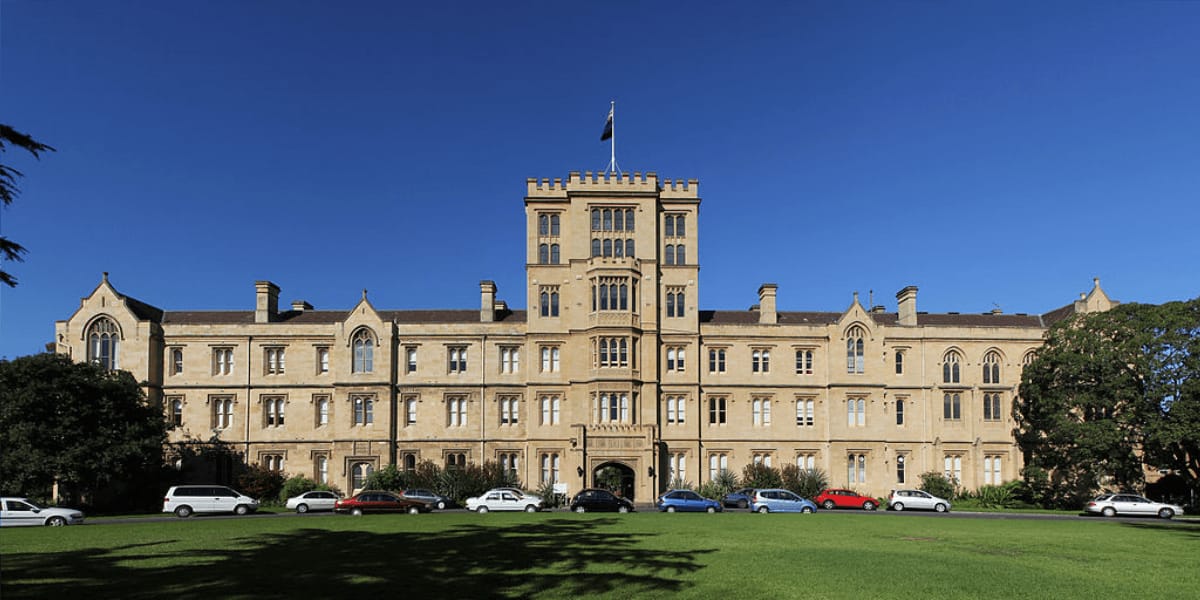 Victoria U