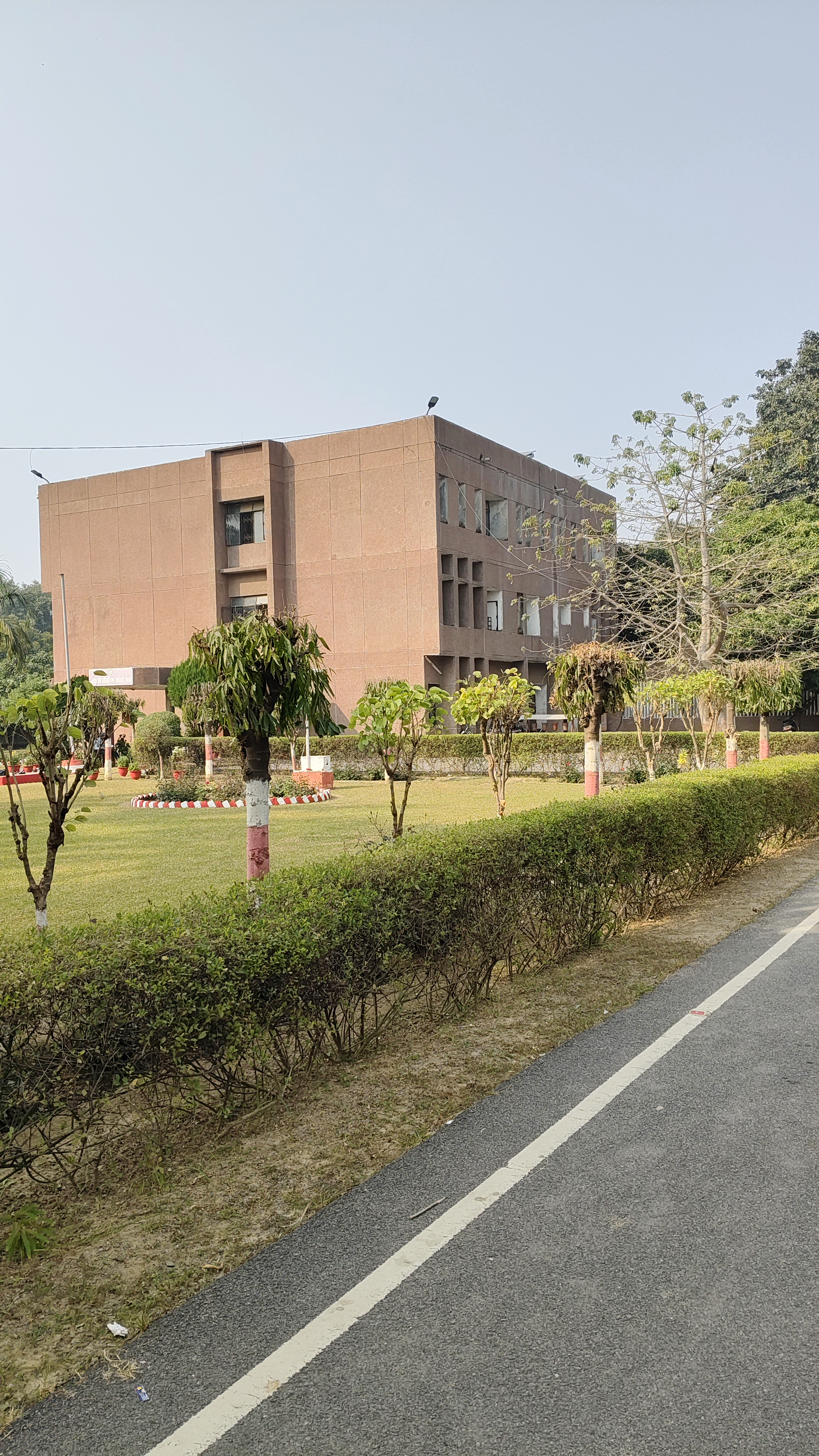 IET Lucknow Academic Block- Main Building media (11) by 1770041711_IMG_20251206_135110-RiteshGupta.jpg