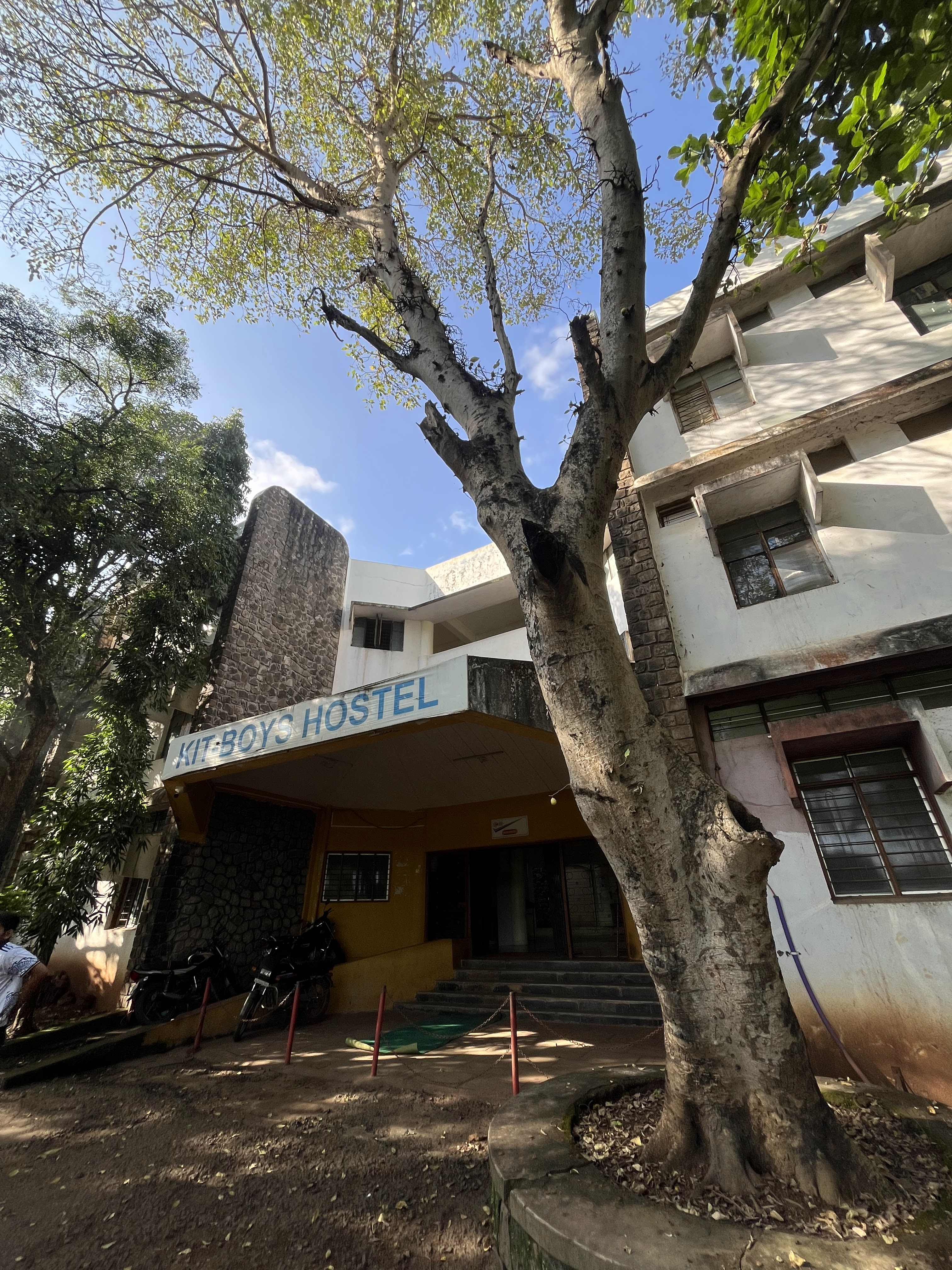 BHU Hostel Building media (7) by 1770043366_HostelBuilding(1).jpg
