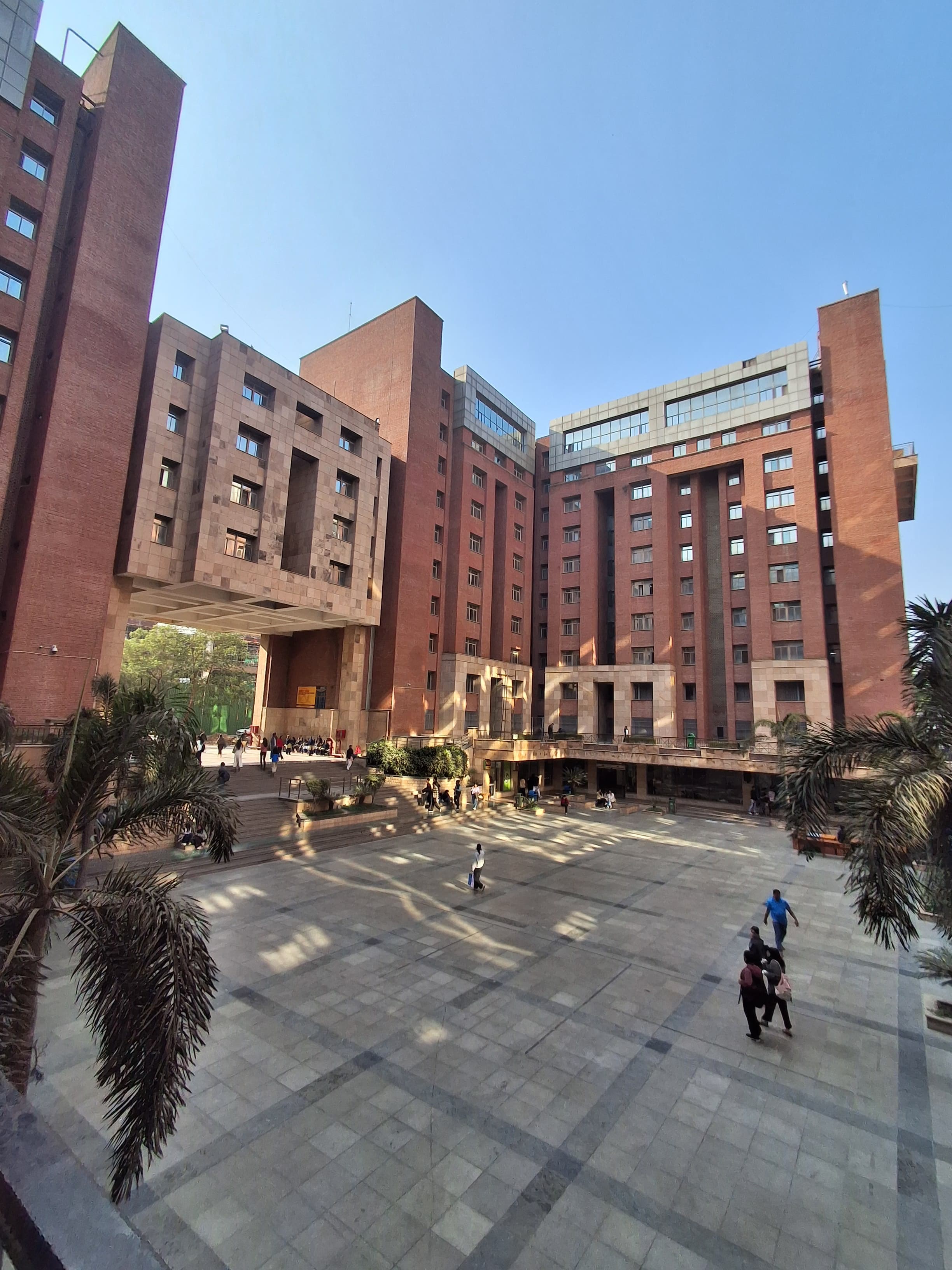 Amity University Noida Academic Block- Main Building media (5) by 1770044054_f6d4f2a7-d860-4664-aeda-87d4fbc26b5f.jpg