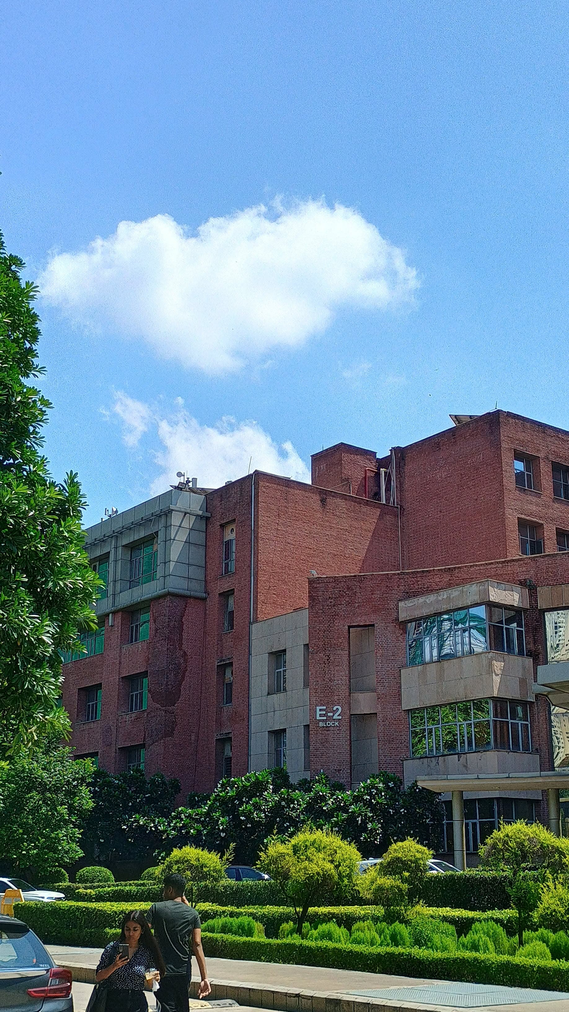 Amity University Noida Academic Block- Main Building media (11) by 1770114563_AcademicBlock.PNG