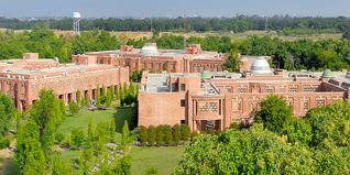 Five Reasons To Enroll For IIM Lucknow’s CEO Program; Check Details Here