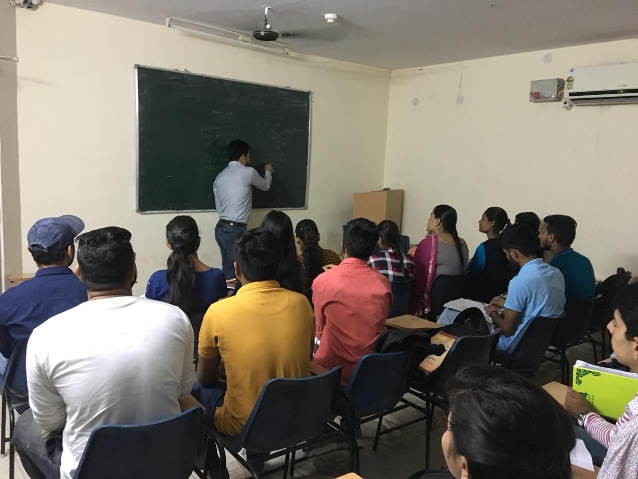 Percentile Coaching Classes (CAT COACHING) Percentile Classes photo 2