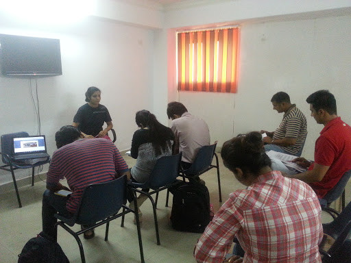 Adviks English Academy Classroom photo 1