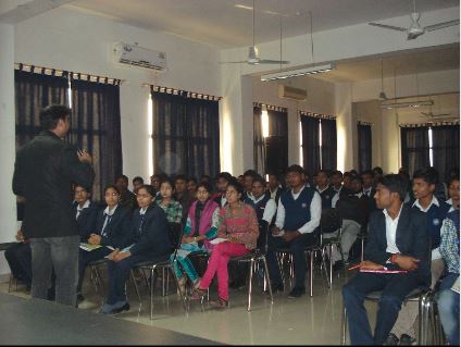Logicans Logicans Academy ( CLAT COACHING) photo 4