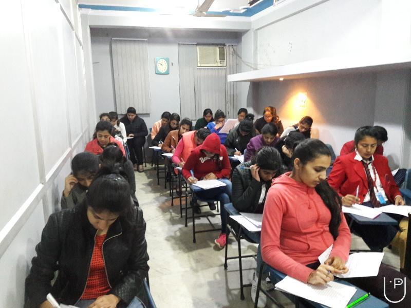 RAJNEESH DUA COMMERCE CLASSES & LIBRARY RAJNEESH DUA COMMERCE CLASSES & LIBRARY photo 2
