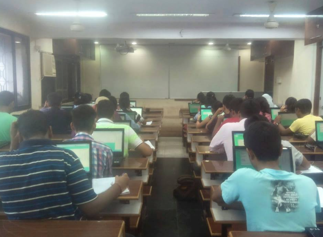 Khateeb Engineering Classes Khatbeeb Classroom photo 5