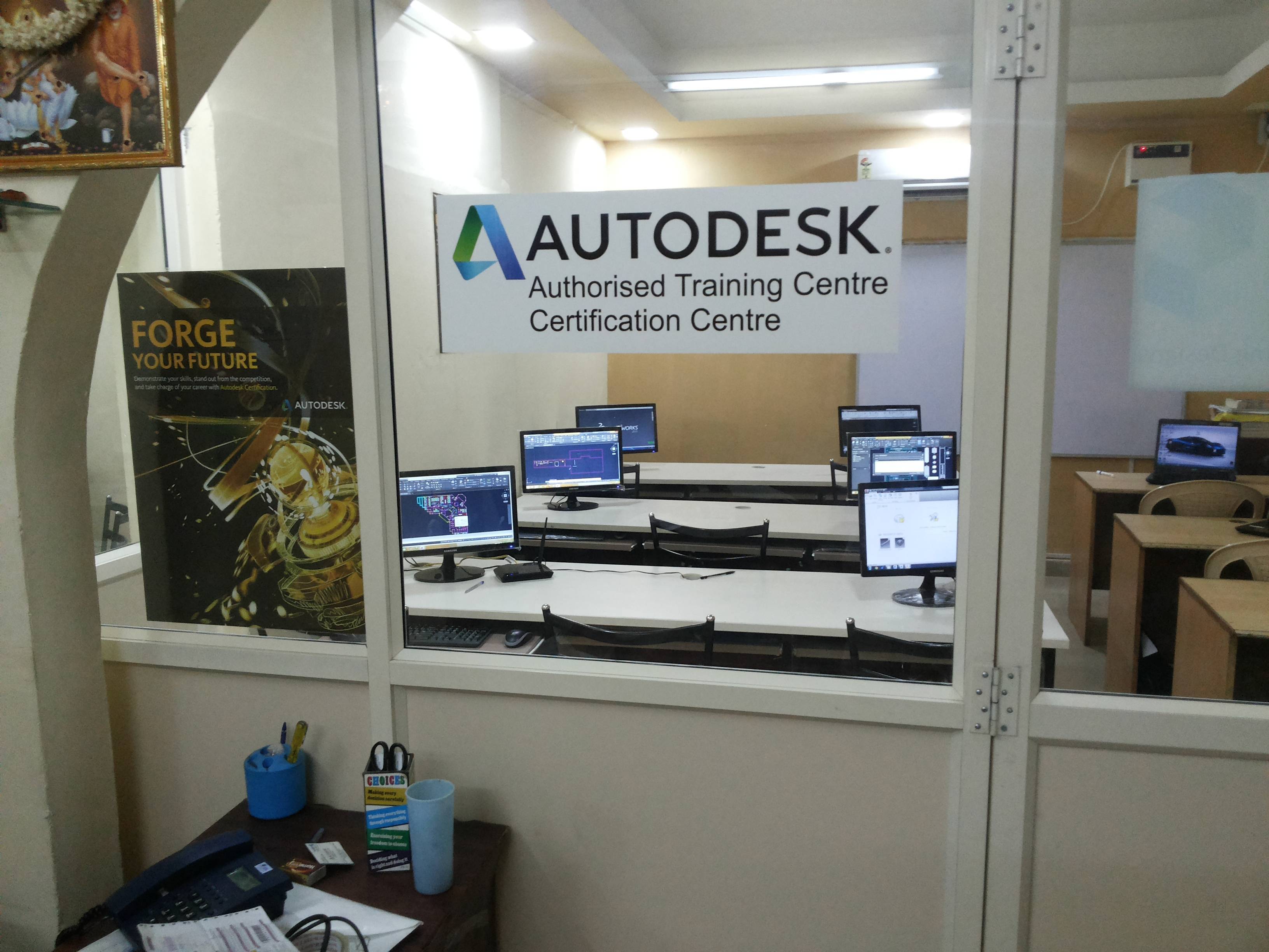 Swaya Cadd Tech Inside View photo 1