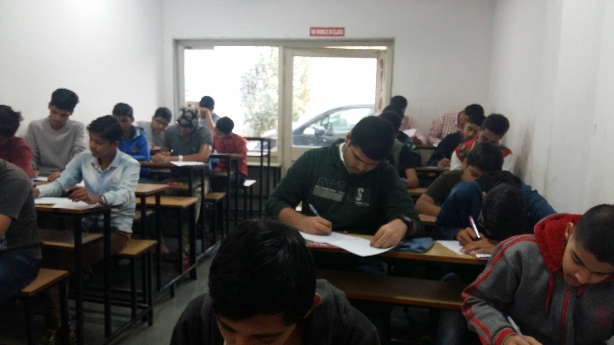 ARU COACHING CLASSES ARU COACHING CLASSES photo 3