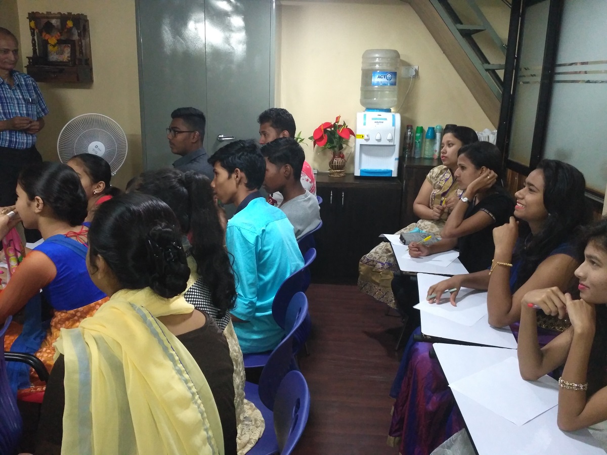 TILL Foreign and English Speaking Classes TILL Foreign and English Speaking Classes photo 1