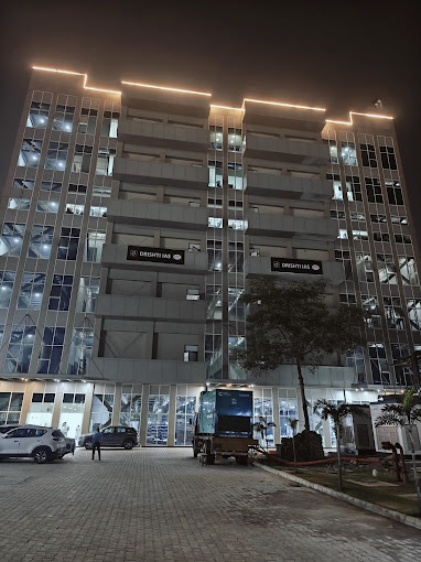 Drishti IAS Drishti IAS Noida Campus photo 5