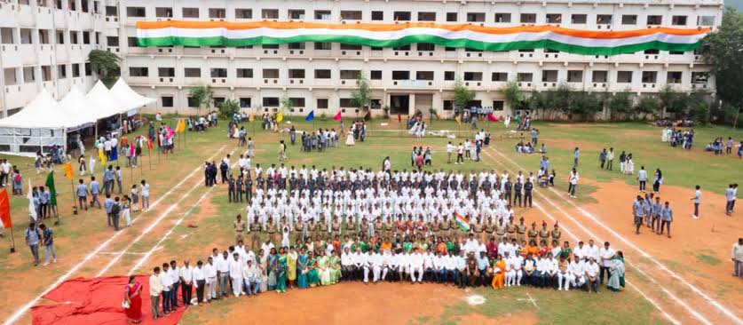 Andhra University Visakhapatnam Campus photo (7) by MANOJKUMAR