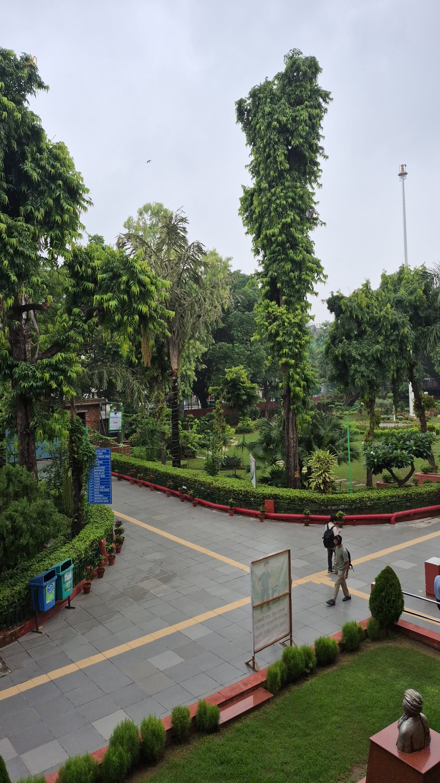 Hansraj College Infrastructure & Academic Building photo (14) by NANDINI NATHANI