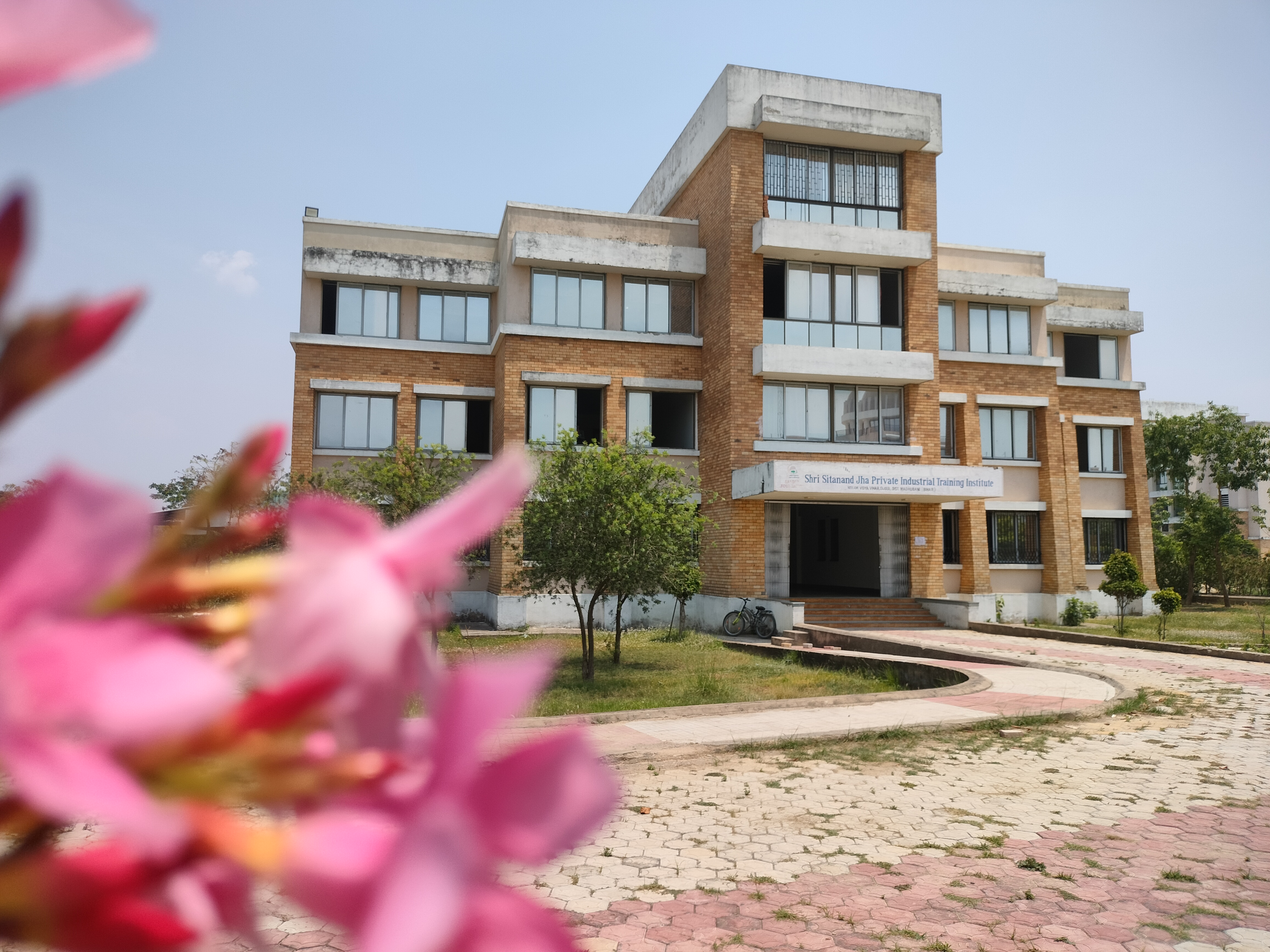 Sandip University Madhubani Infrastructure & Academic Building photo (5) by anshu patel